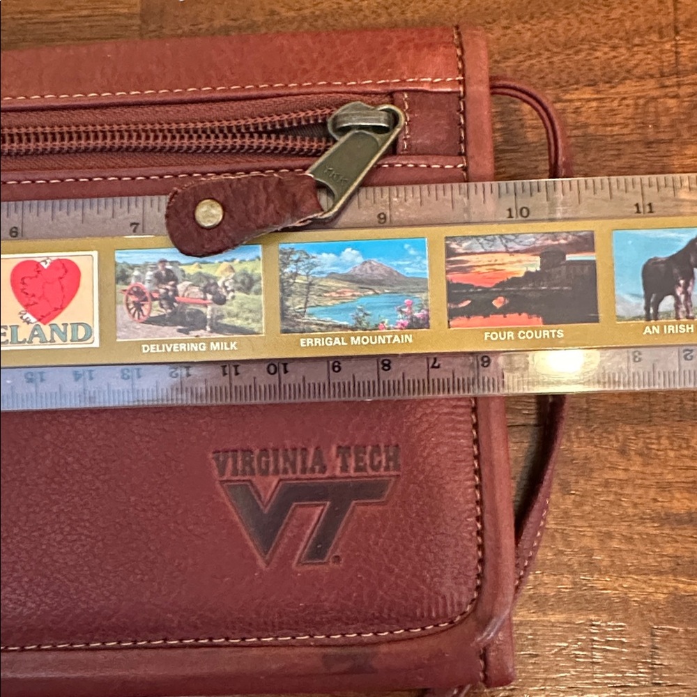 Virginia Tech 🧡 HOKIES ♥️ purse with removable strap - Picture 17 of 17